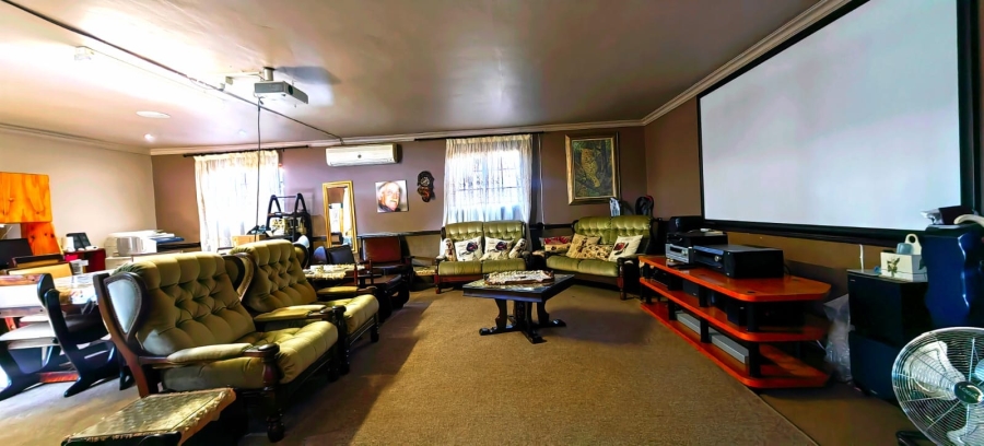 4 Bedroom Property for Sale in Mooivallei Park North West